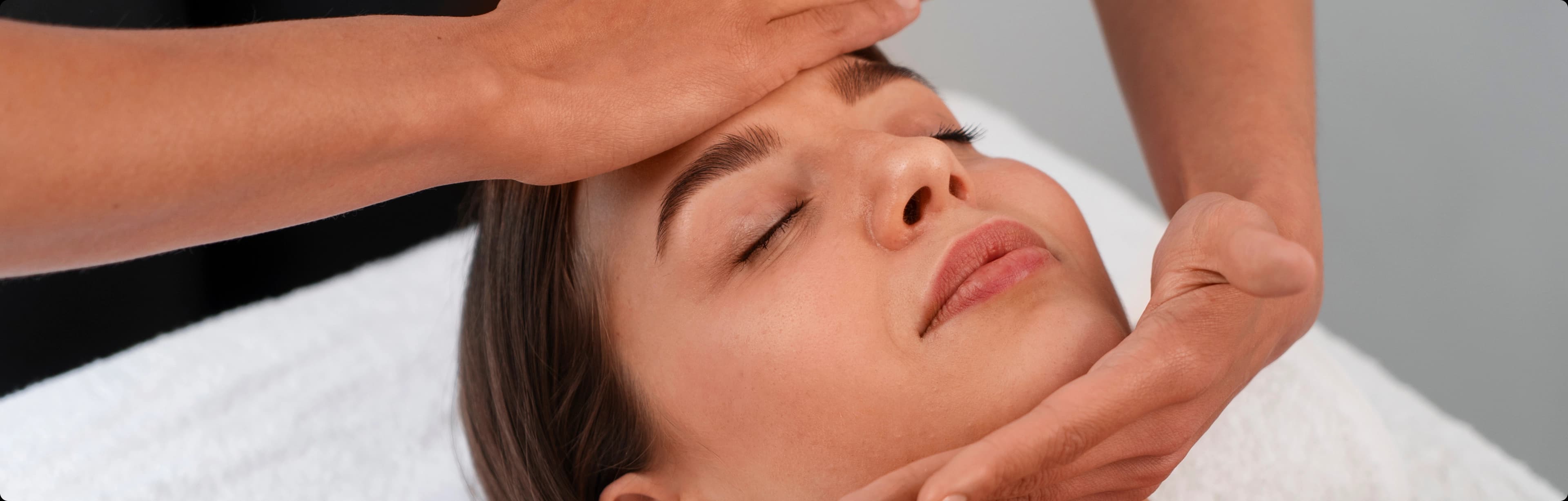 Thread Lift Treatment in Delhi